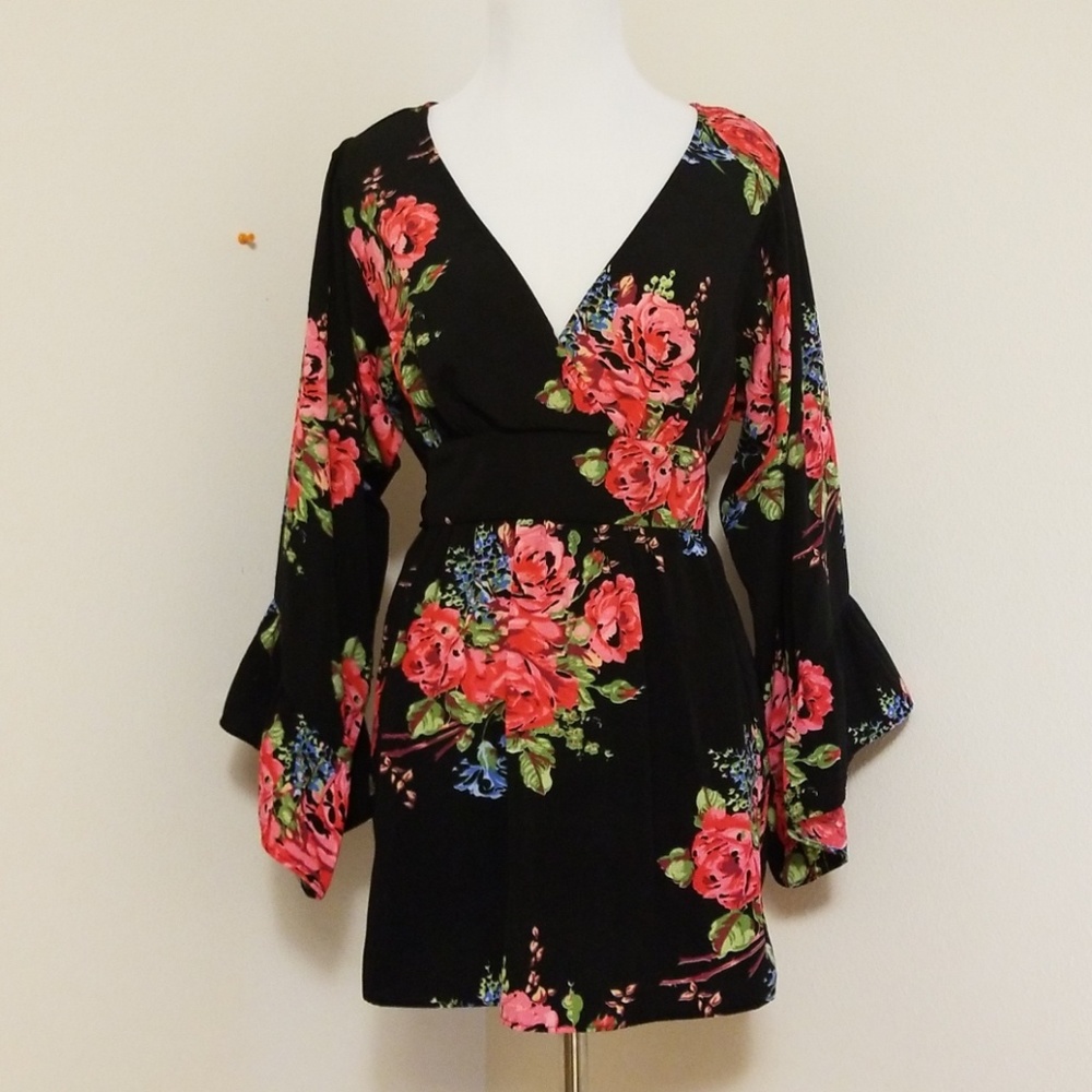 Betsy Johnson blouse